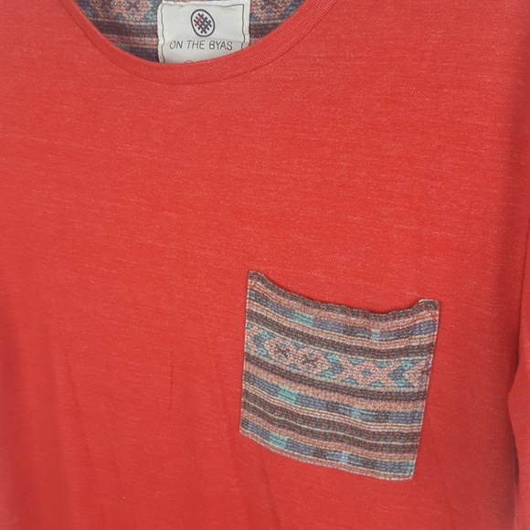 On The Byas Shirt - Picture 4 of 8